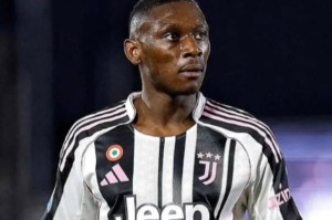 半岛体育官方网站-罗马诺：尤文周二早晨再次接触穆阿尼经纪人，谈判仍在进行