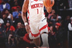 半岛体育-休媒炮轰火箭比赛令人作呕：毫无战意该感到羞愧！KD吐槽申京防守