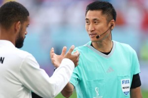 半岛体育官方网站-“马宁被带走”背后的狂欢，除了流量热度还有什么？