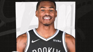 半岛体育-官方：篮网通过交易得到猛龙后卫阿巴吉，裁掉前锋海史密斯